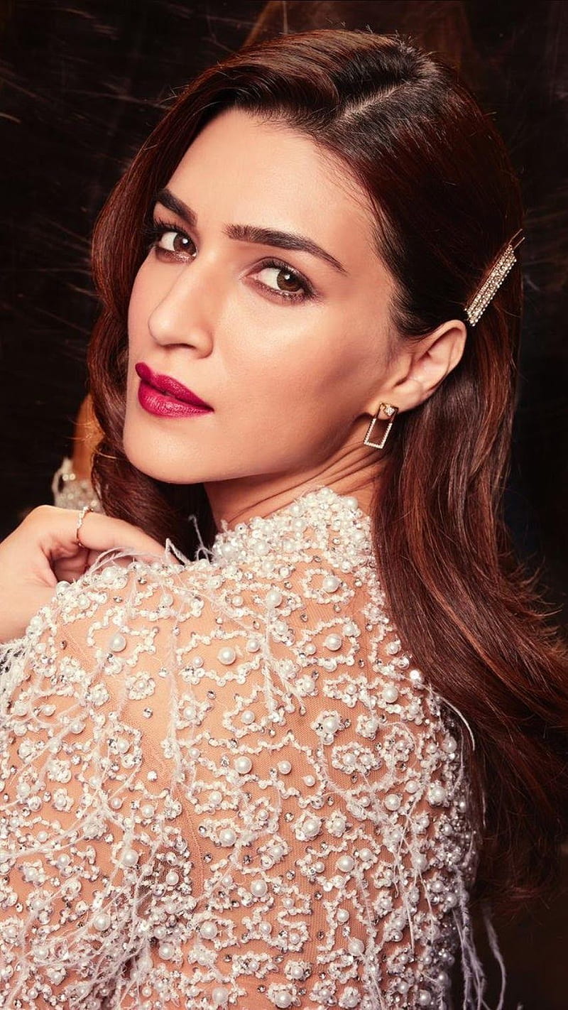Kriti Sanon, actress, bonito, indian beauty, marathi, saree, traditional, HD  phone wallpaper | Peakpx