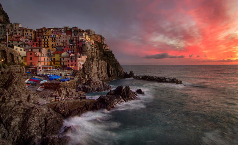 Cinque Terre, houses, sunset, sky, clouds, sea, italia, boats, splendor, nature, italy, HD wallpaper