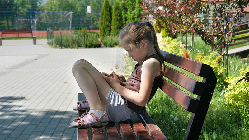 Little girl, smartphone, Belle, lovely, leg, seat, pure, blonde, using, park, baby, cute, sit, tree, girl, summer, nature, white, childhood, pretty, grass, adorable, sweet, sightly, nice, beauty, hand, face, child, bonny, Hair, little, Nexus, bonito, dainty, kid, graphy, fair, green, people, pink, comely, princess, outdoor, HD wallpaper