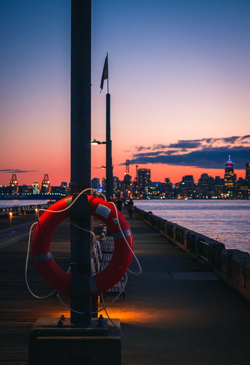lifebuoy, promenade, city, ocean, twilight, HD phone wallpaper