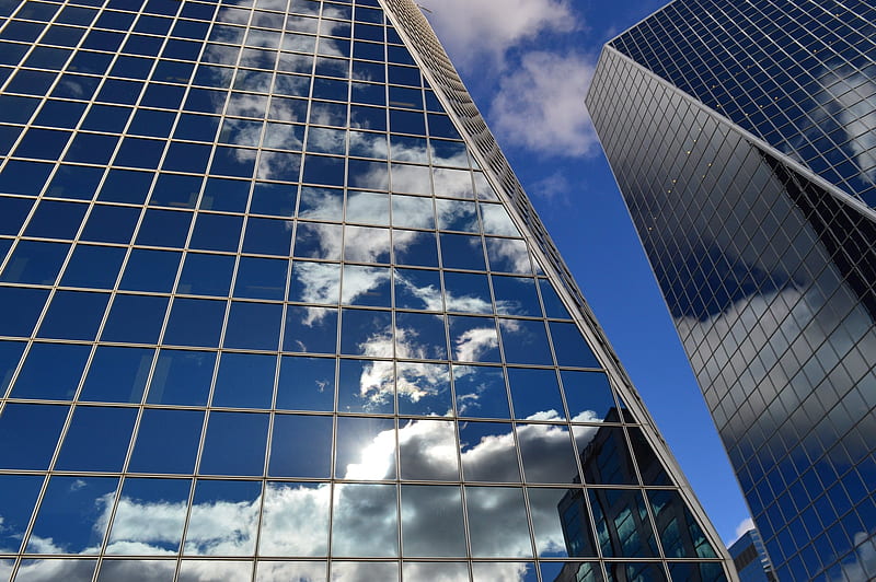 Clouded Glass, skyscraper, Erika Wittlieb, striking, sky, clouds, modern, glass, achitectures, building, unqiue point-of-view, reflections, HD wallpaper