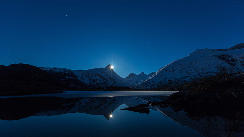 Moon Behind Mountain, moon, nature, reflection, HD wallpaper