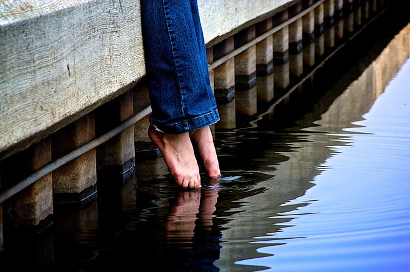 Con i piedi nell'acqua, con, piedi, i, acqua, nell, HD wallpaper