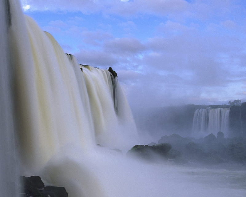 Cascades of Iguazu Falls, Brazil, iguazu, waterfalls, brazil, HD wallpaper