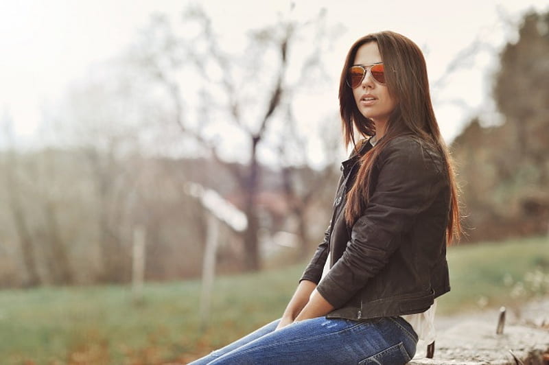 Fashion portrait of beautiful woman wearing sunglasses Stock Photo | Adobe  Stock