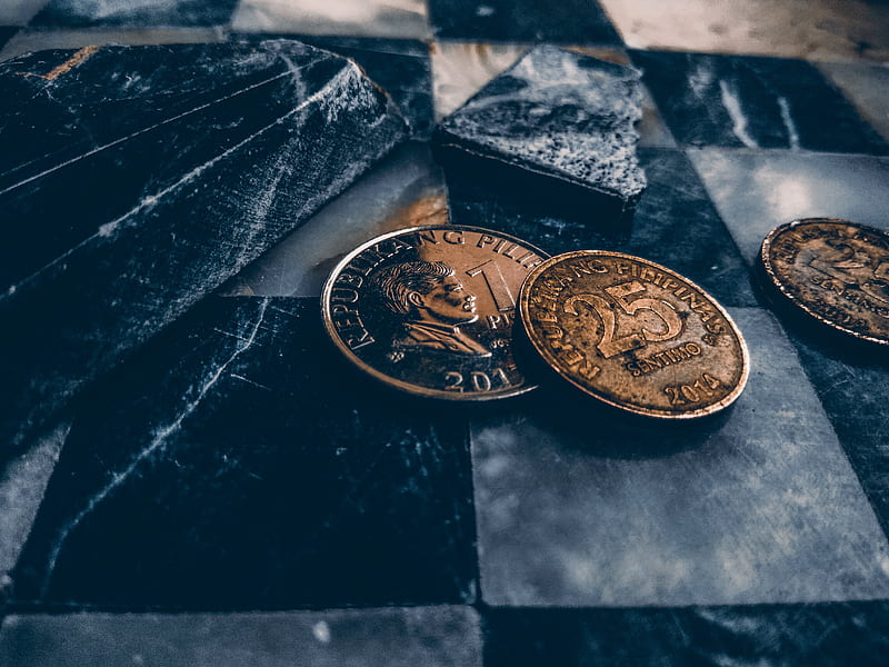 Remaining money, cents, chessboard, coins, dark, HD wallpaper