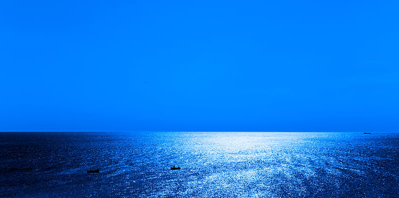 Clea Blue Sea With Boats, sea, boats, nature, HD wallpaper