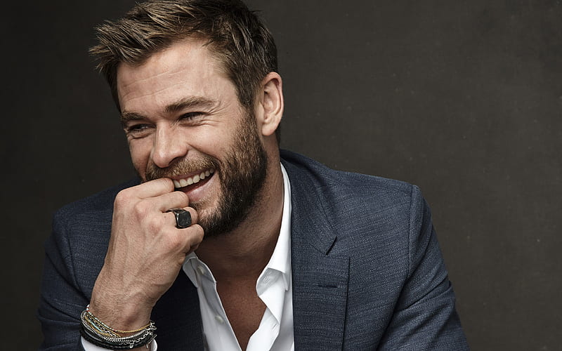 Chris Hemsworth Australian actor, smile, portrait, hoot, Hollywood star, HD wallpaper