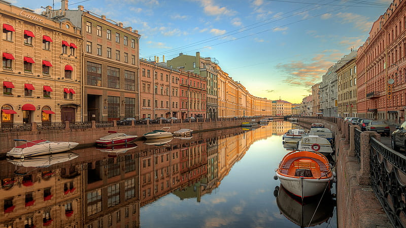 River Between Buildings In Russia Saint Petersburg Travel, HD wallpaper