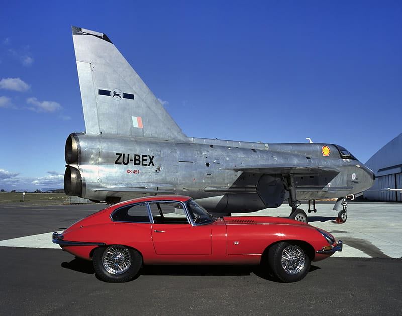 English Electric Lightning with an E type Jaguar, Jaguar, English Electric, Lightning, E type, HD wallpaper