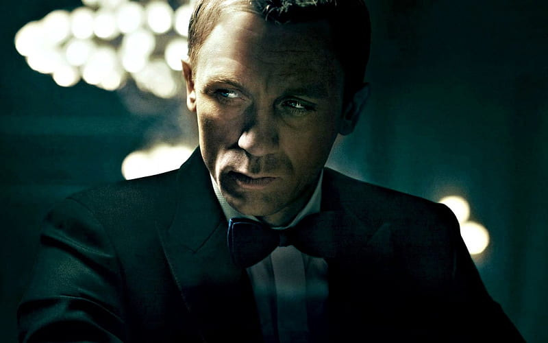 Daniel Craig, movie, black, james bond, man, bokeh, green, white, 007, actor, HD wallpaper