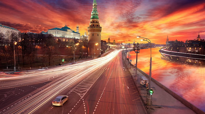 spectacular sunset view of the kremlin in moscow r, highway, city, buildings, river, r, sunset, lights, HD wallpaper