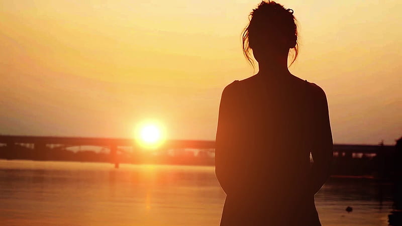 Silhouette of Woman Looking at Sunset, water, ocean, dusk, sunset, woman, silhouette, staring, HD wallpaper