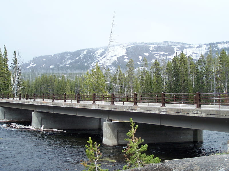 Bridge over highway in West Yellowstone, Bridges, Mountains, National Parks, Transportation, HD wallpaper