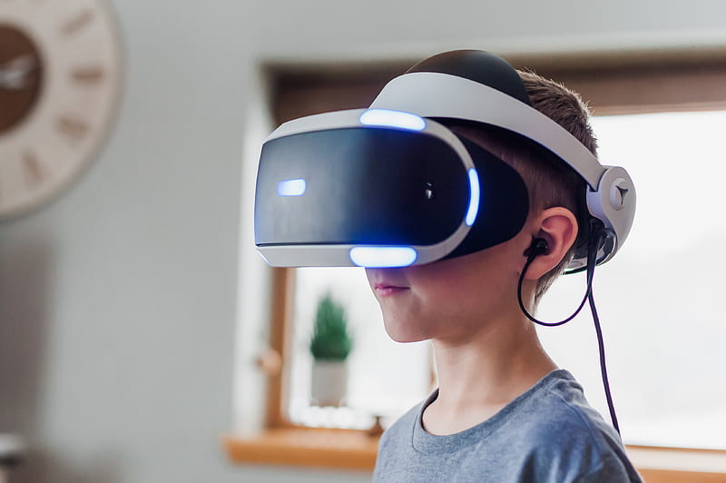 boy wearing black and white VR headset, HD wallpaper