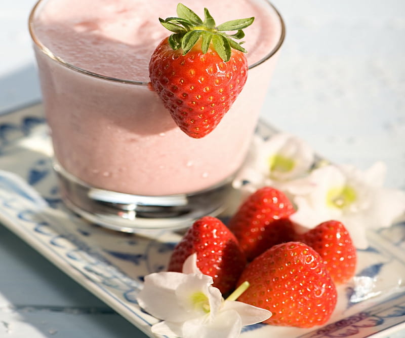 Strawberry Cocktail, strawberry, berries, fresh, milkshake, dessert, HD wallpaper