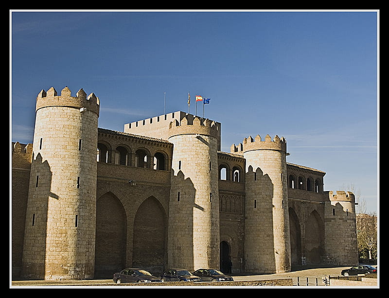 Aljaferia Palace, Front View, arquitecture, muslim, christian, arabic, zaragoza, palace, spain, mudejar, spanish islamic, fortress, islamic, moorish, HD wallpaper