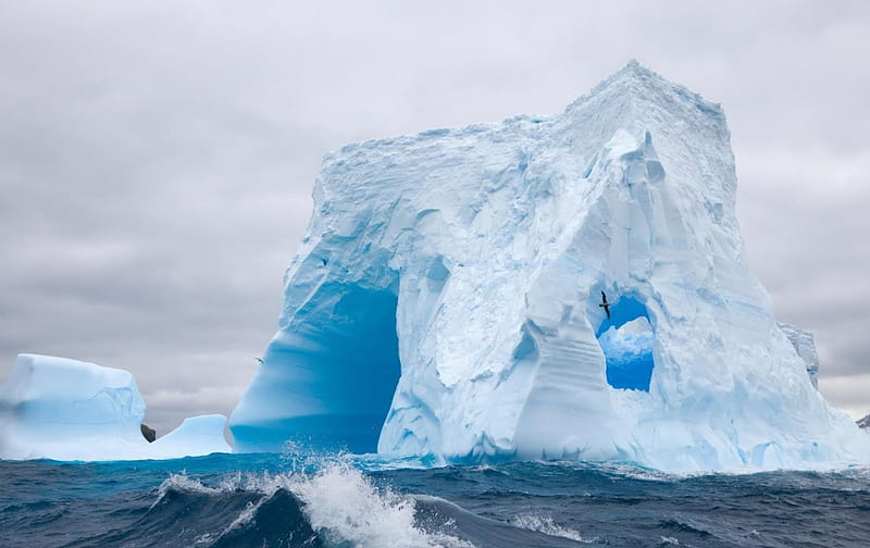 huge antarctic iceburg, iceburg, blue, antarctic, ocean, HD wallpaper