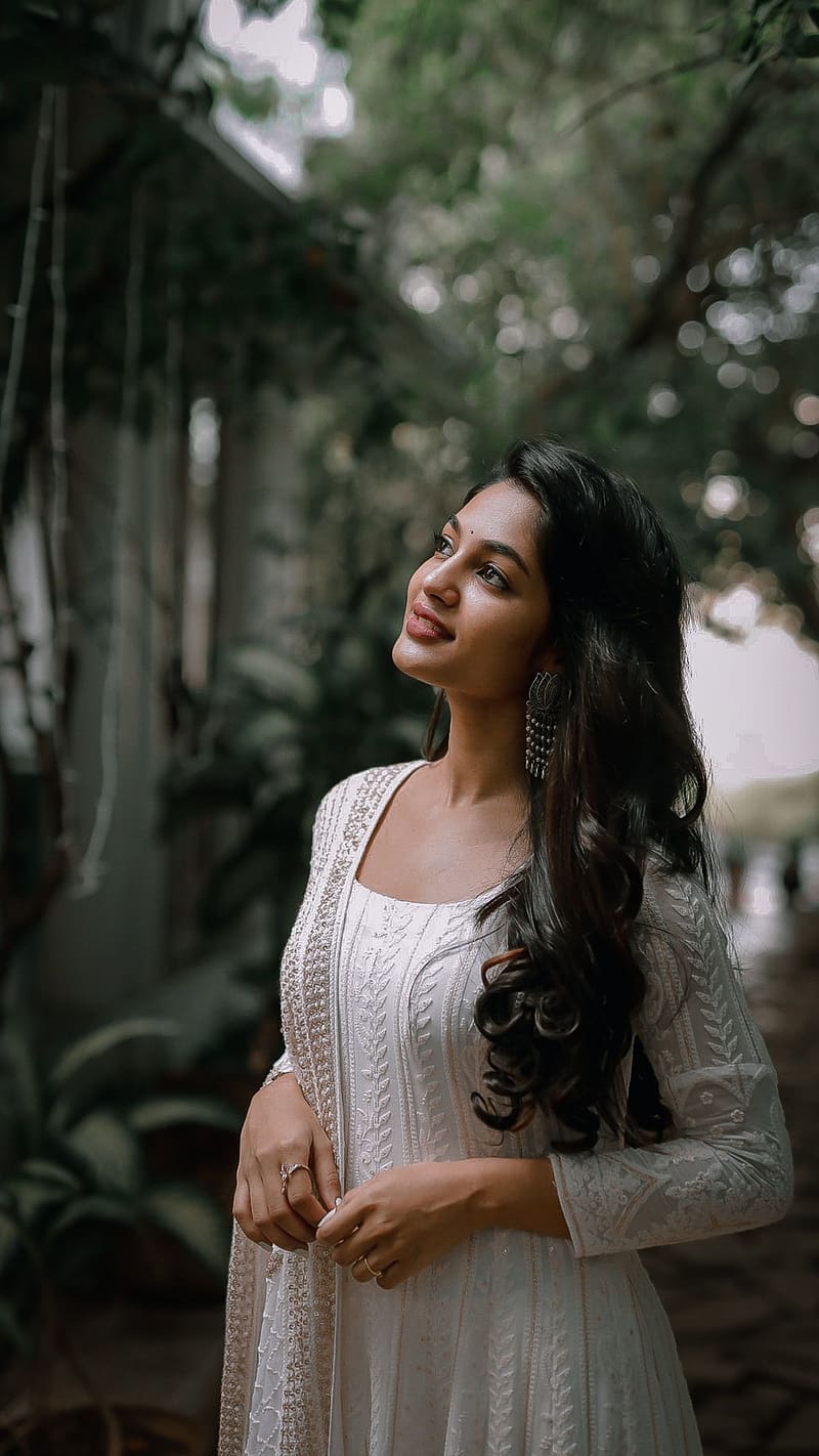 Ivana, tamil actress, HD phone wallpaper | Peakpx