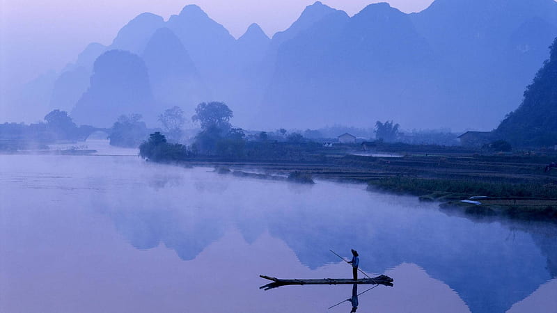 li river at dawn in yangshou china, dawn, boat, mountains, river, mist, HD wallpaper