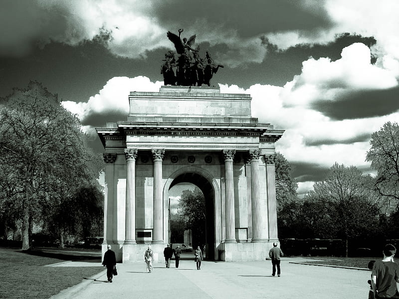London arch, arch, britain, british, english, england, london, black and white, park, HD wallpaper