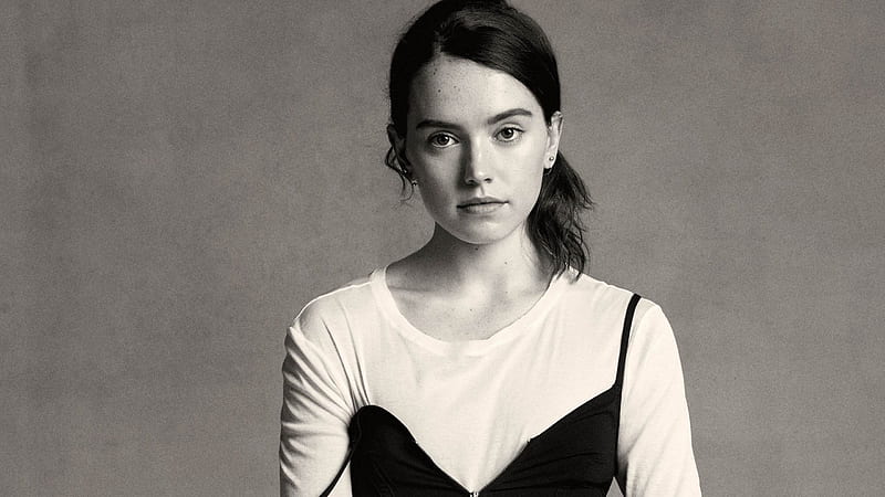 Daisy Ridley On Black And White Daisy Ridley, HD wallpaper