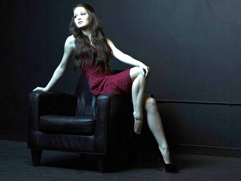 Kelli Berglund Model Legs Black White Bonito Heels Kelli Berglund Actress Hd Wallpaper
