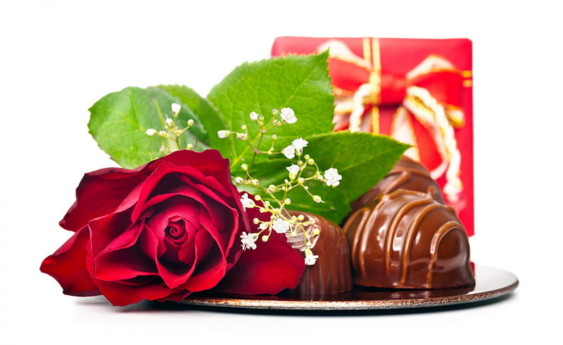 Rose and chocolate *, red rose, romantic, rose, chocolate, flowers, box,  sweet, HD wallpaper | Peakpx