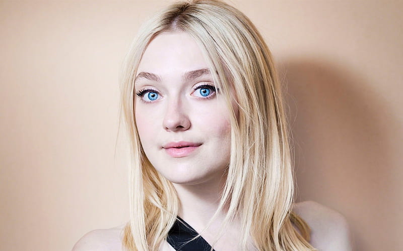 HD-wallpaper-dakota-fanning-blonde-actress-blue-eyes-pretty-girls.jpg