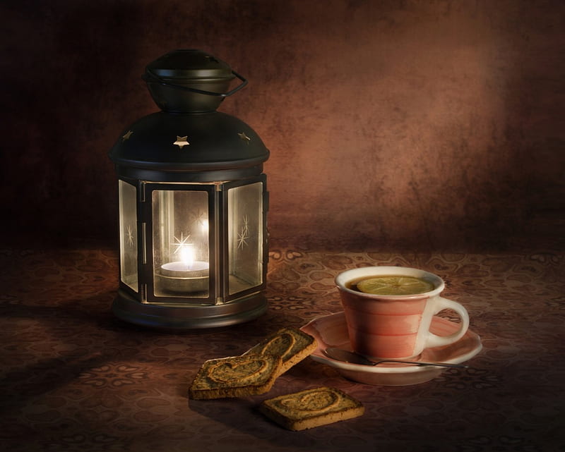 Cozy Evening, candle, table, lantern, spoon, bread, corazones, tea, lemon, cup, light, night, HD wallpaper