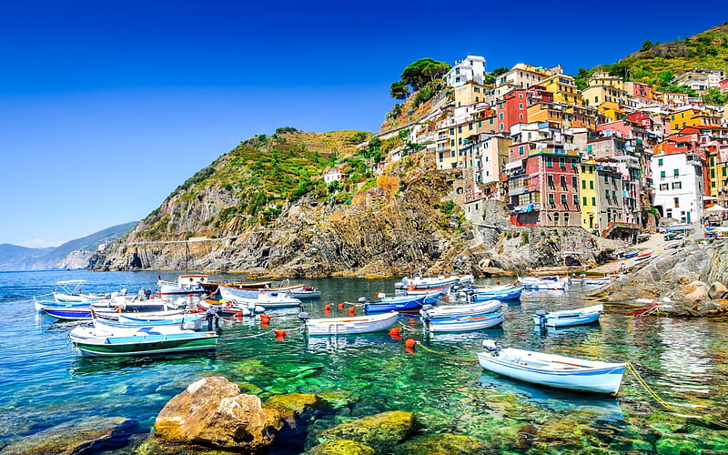Riomaggiore, colorful houses, summer, sea, boats, coast, Italy, travel, HD wallpaper