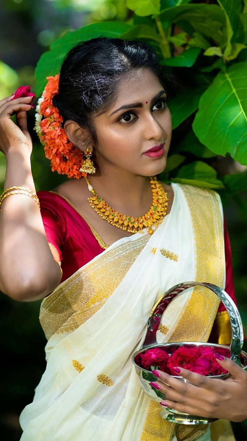 The Essence of Kerala: Exploring the Three Traditional Dresses of God's Own  Country