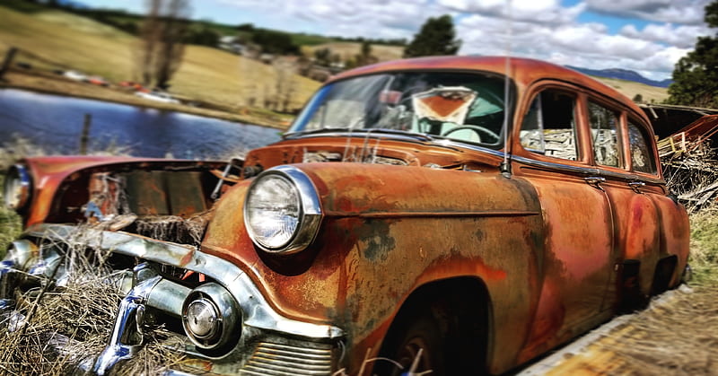 Rusty Farm Car, broken, chrome, classic, light, old, orange, rust, wagon, HD wallpaper