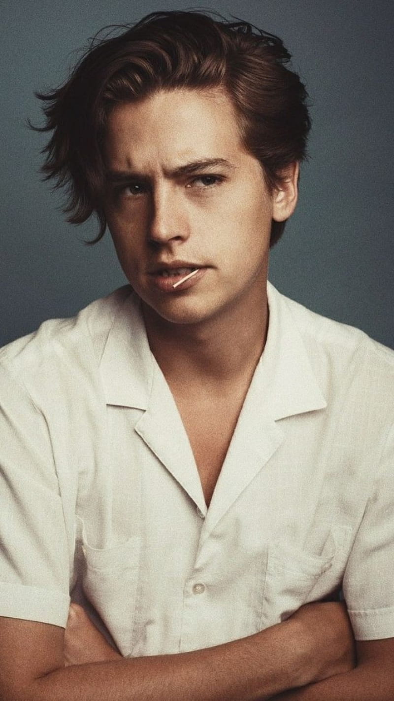 Cole Sprouse Cute Wallpaper APK for Android Download