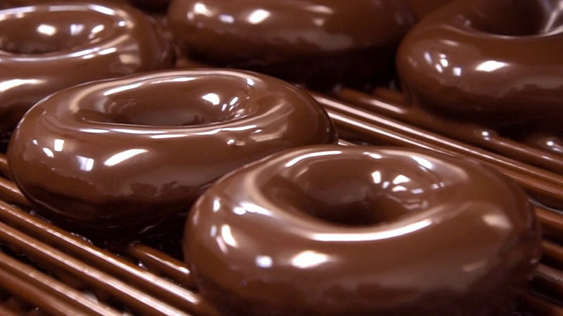 Krispy Kreme brings back chocolate glazed doughnuts for first Fridays, HD wallpaper