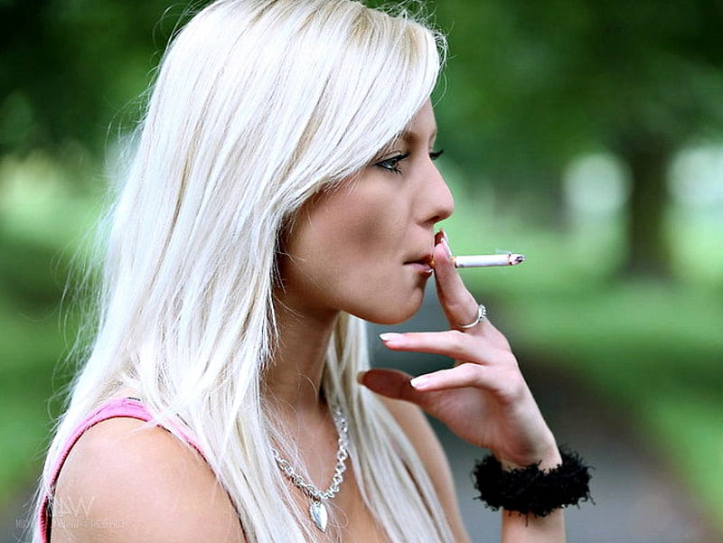 720p Free Download Anneli Gerritsen Enjoying A Smoke Blond Park Model Smoke Hd Wallpaper