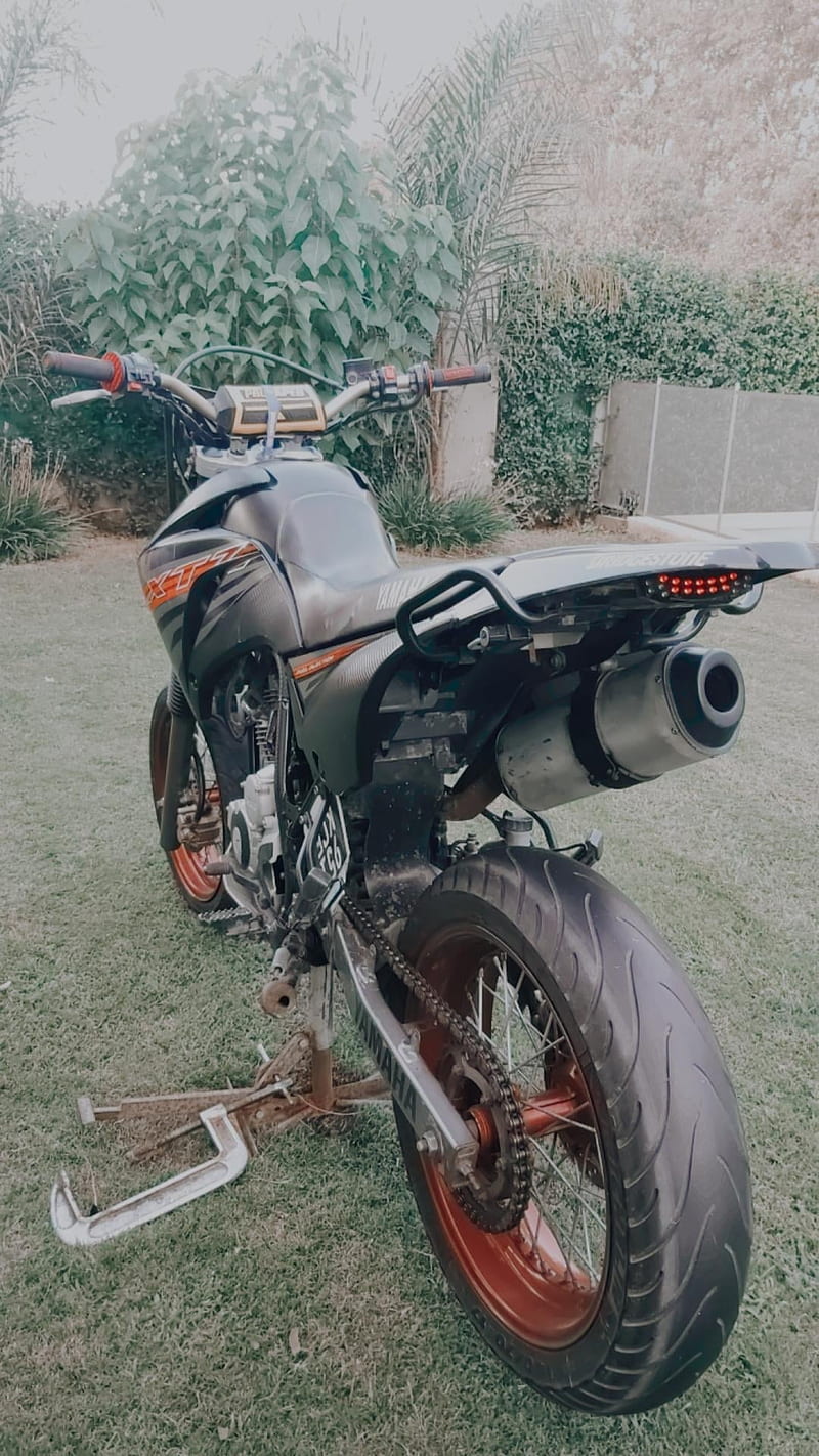 Motard xtz250, motos, pista, whellie, yamaha, HD phone wallpaper