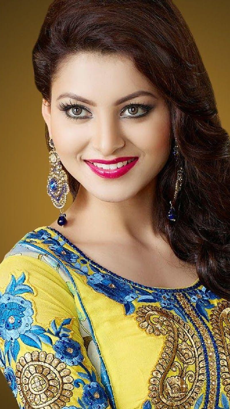 Urvashi Rautela Magical Eyes , magical eyes, indian wear, salwar suit, celebrity, bollywood, indian actress, bonito, hot, urvashi rautela, HD phone wallpaper