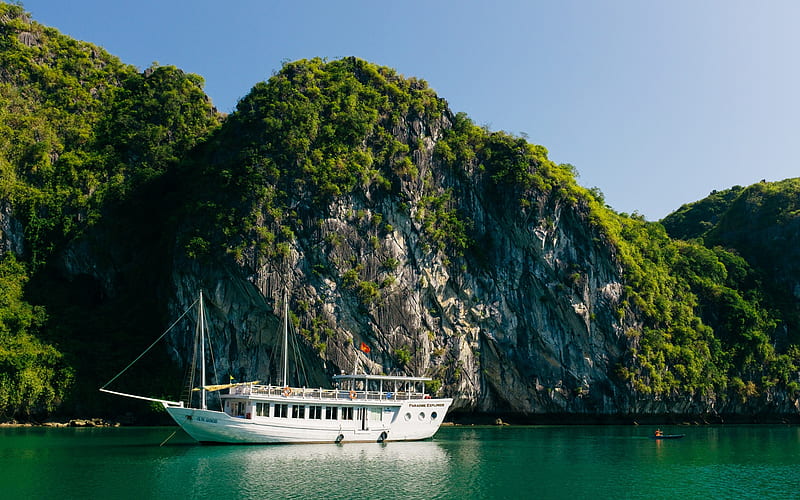 tropical island, ocean, rocks, forest, white ship, sailboat, Vietnam, HD wallpaper