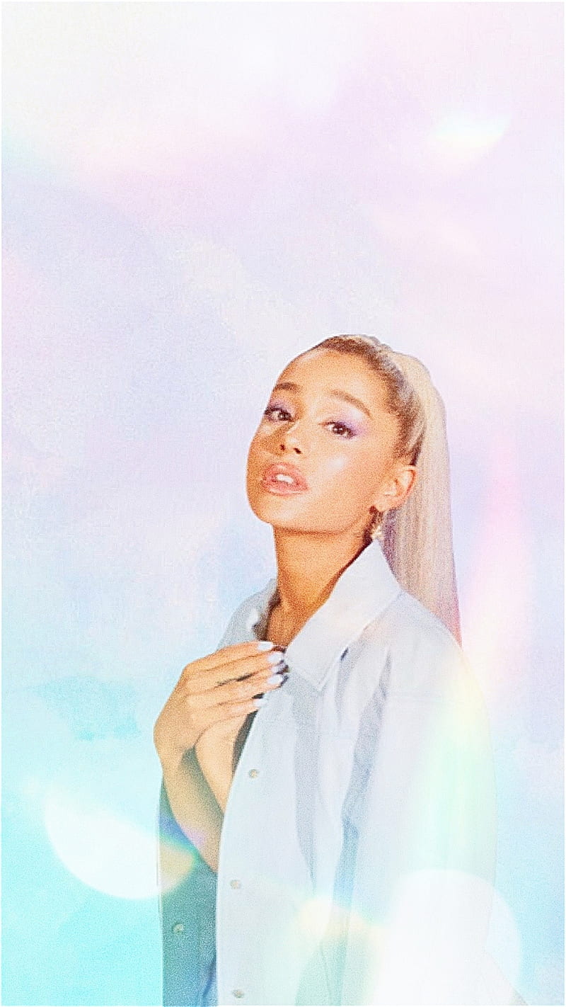 Discover 62+ ariana grande wallpaper aesthetic latest - in.cdgdbentre