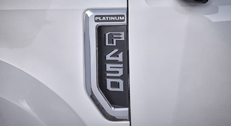 2017 Ford F-450 Super Duty Platinum Crew Cab - Badge , car, HD wallpaper