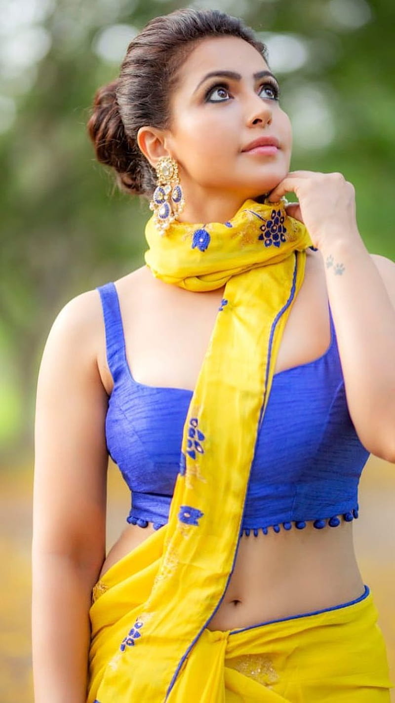 Nandini Rai , telugu actress, navel show, model, saree lover, HD phone wallpaper