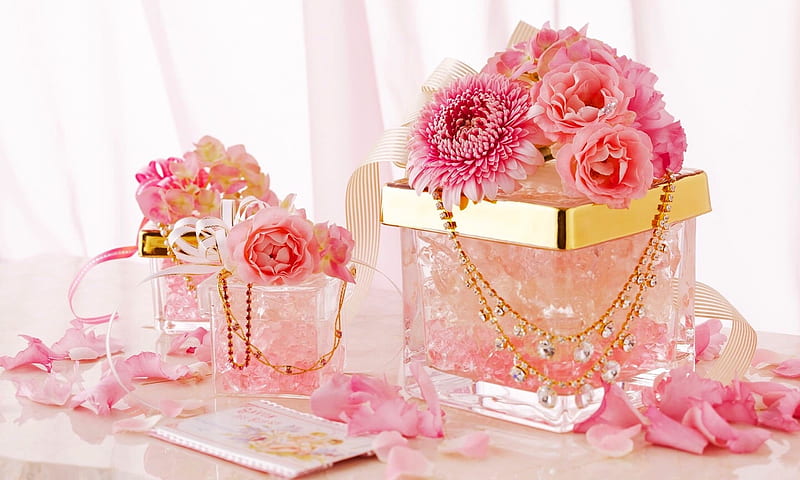 Delicate Glass and Flowers, graph, containers, feminine, flowers, petals, Glass, pink, jewelry, delicate, HD wallpaper