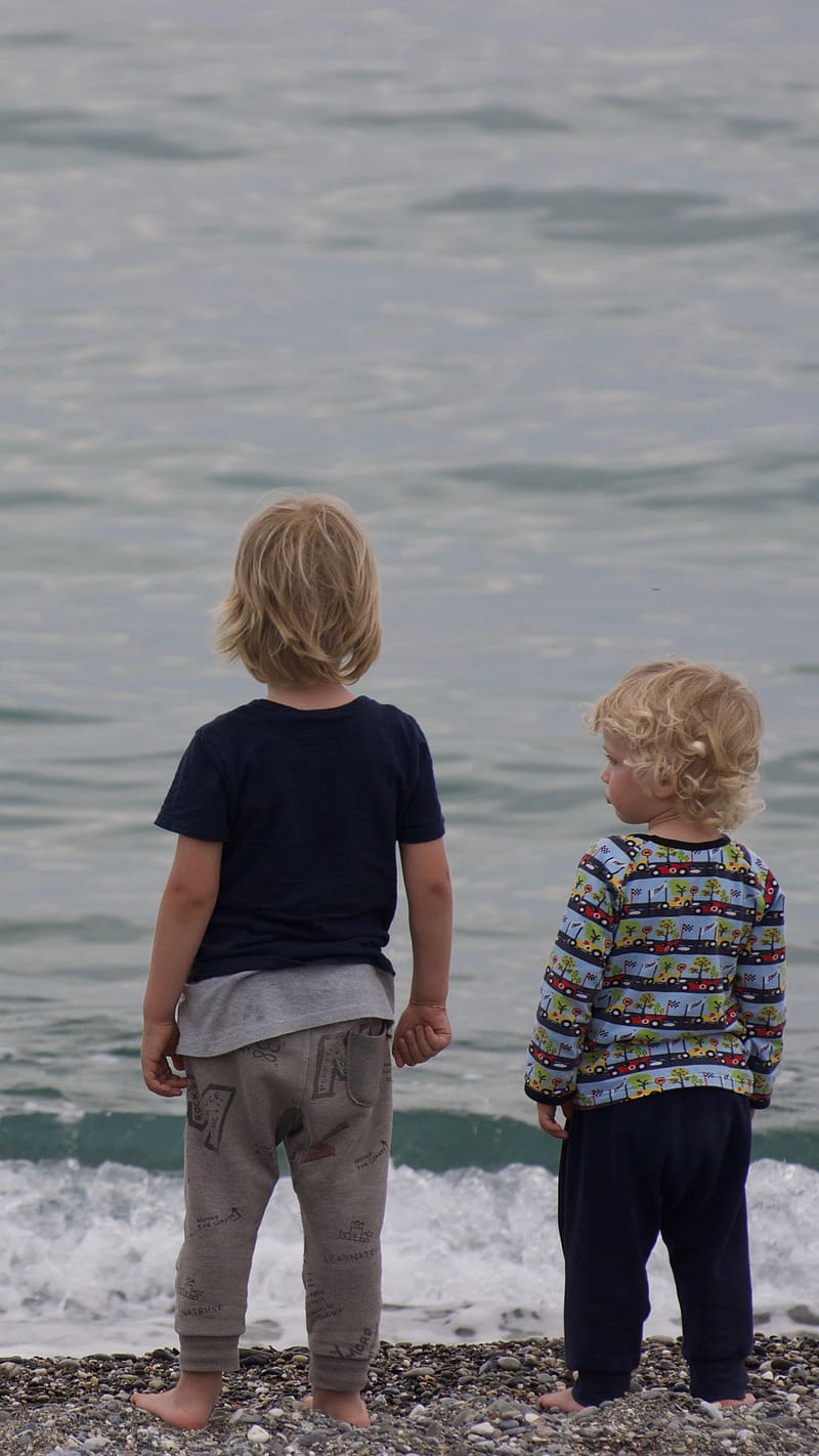 Brother Sister On Sea Beach, sister, HD phone wallpaper