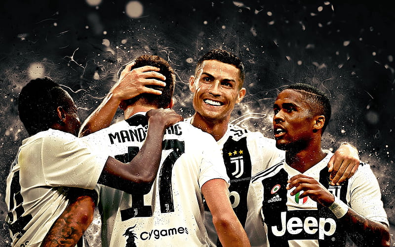 Cristiano Ronaldo, Mario Mandzukic, Douglas Costa, Blaise Matuidi, Juventus FC, football stars, Serie A, CR7 Juve, soccer, Bianconeri, HD wallpaper