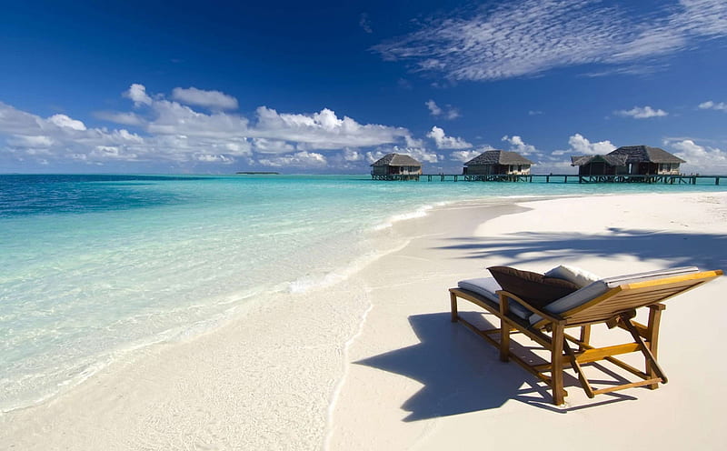 Beach Chair on white Sand Beach, islands, exotic, ocean, sea, lagoon, beach, loungers, sand, water, paradise, bungalows, island, white, tropical, villas, blue, HD wallpaper