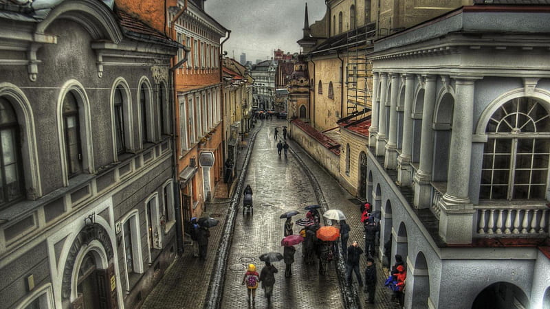 rain on street in old vienna austria r, people, buildings, cobblestone, r, street, HD wallpaper