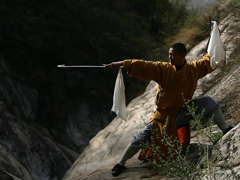 shaolin monk, weapons, man, bald, mountains, HD wallpaper