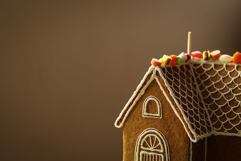 gingerbread house, baking, watering, dessert, christmas, HD wallpaper