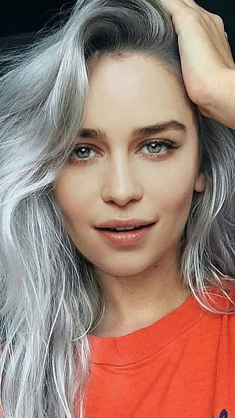 Emilia Clarke Short Hair 4K Wallpaper 42536